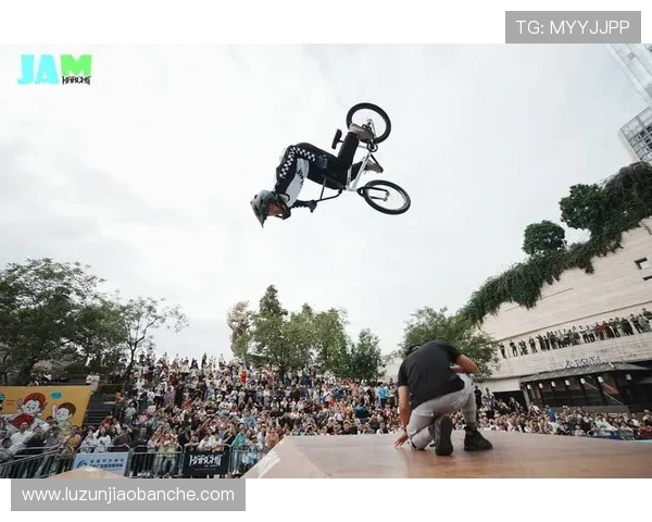 成都极限运动队灵活性探讨:挑战极限与团队协作的完美结合